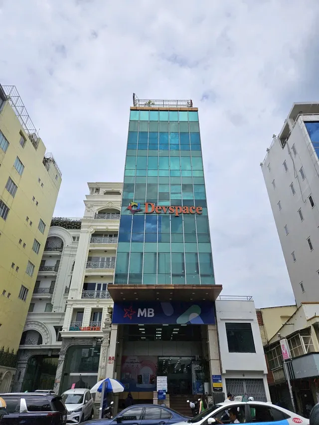 127 Building Lê Văn Duyệt